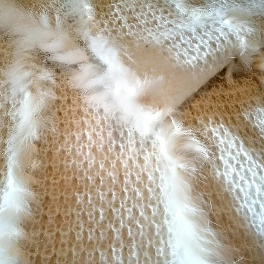 Vintage Shanghai Story Cream Fur Trim Oblong Silk Scarf NWT